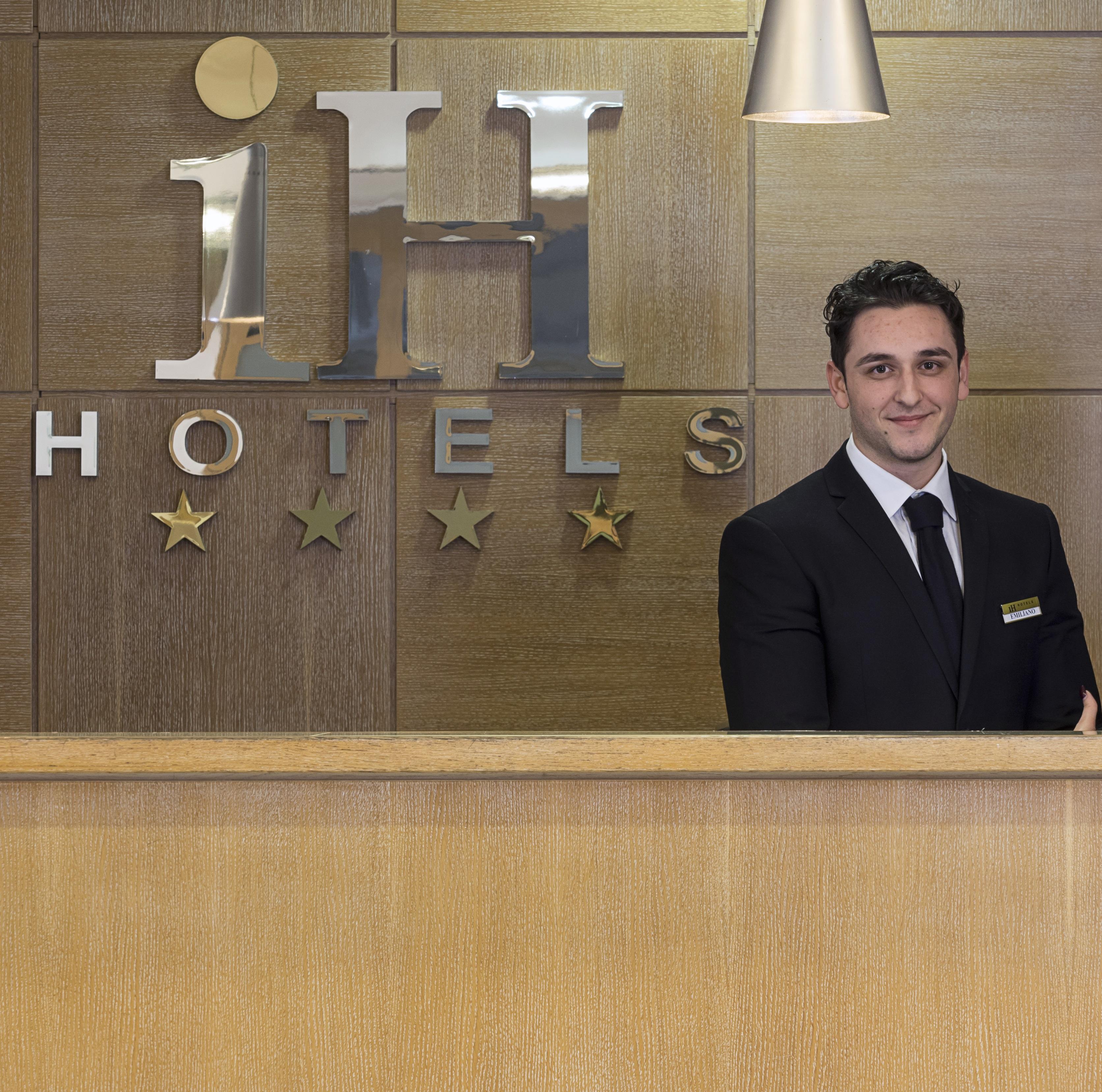 Ih Hotels Firenze Business Σκαντίτσι Εξωτερικό φωτογραφία