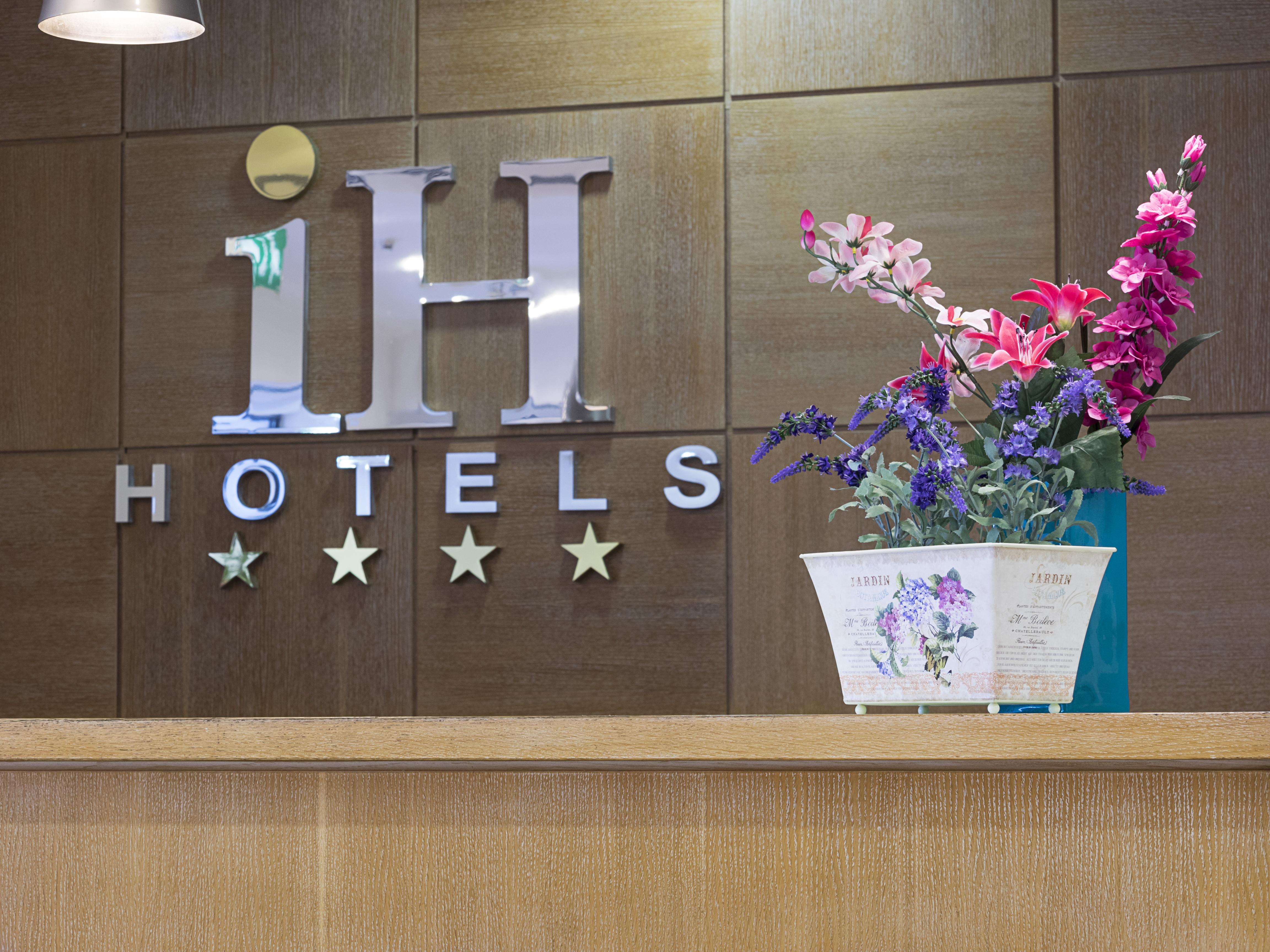 Ih Hotels Firenze Business Σκαντίτσι Εξωτερικό φωτογραφία